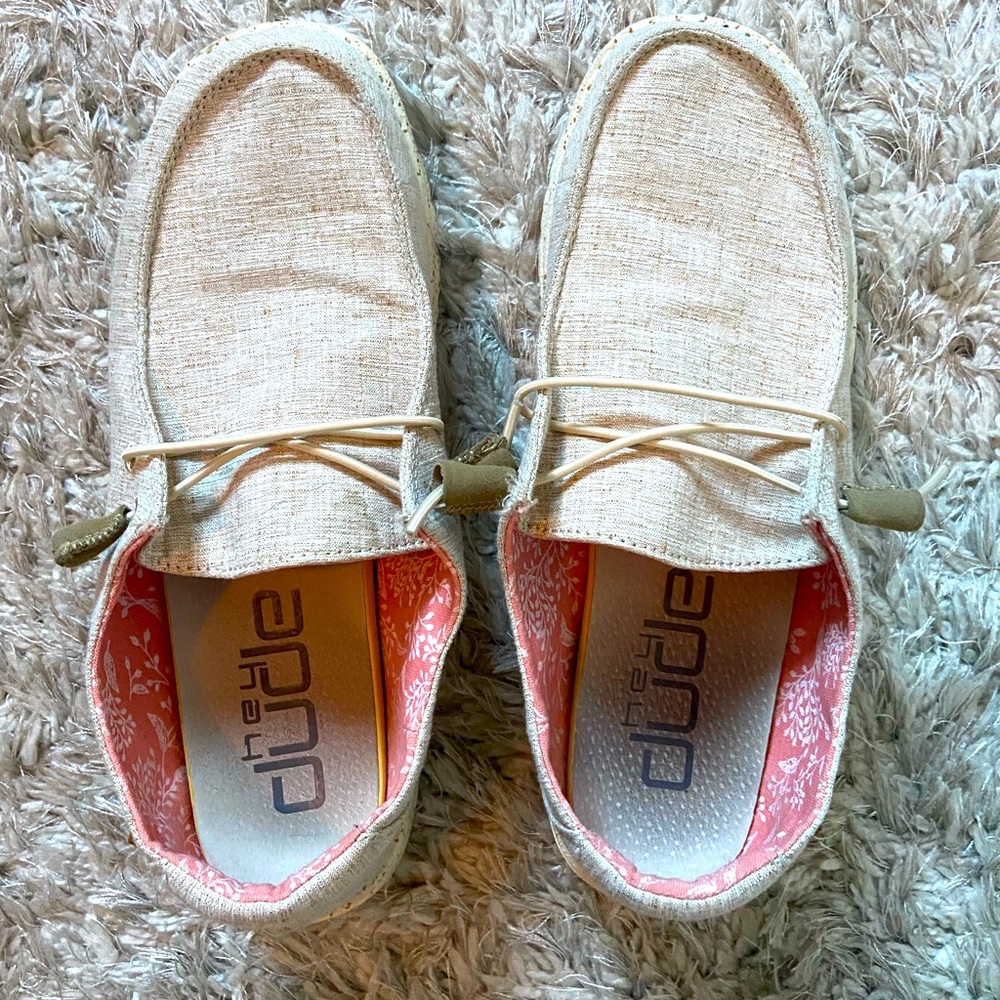 Hey Dude Wendy Woman’s Shoes Size 9